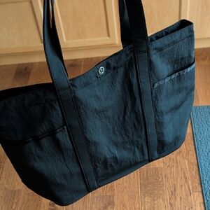 lululemon athletica Midnight Black Tote